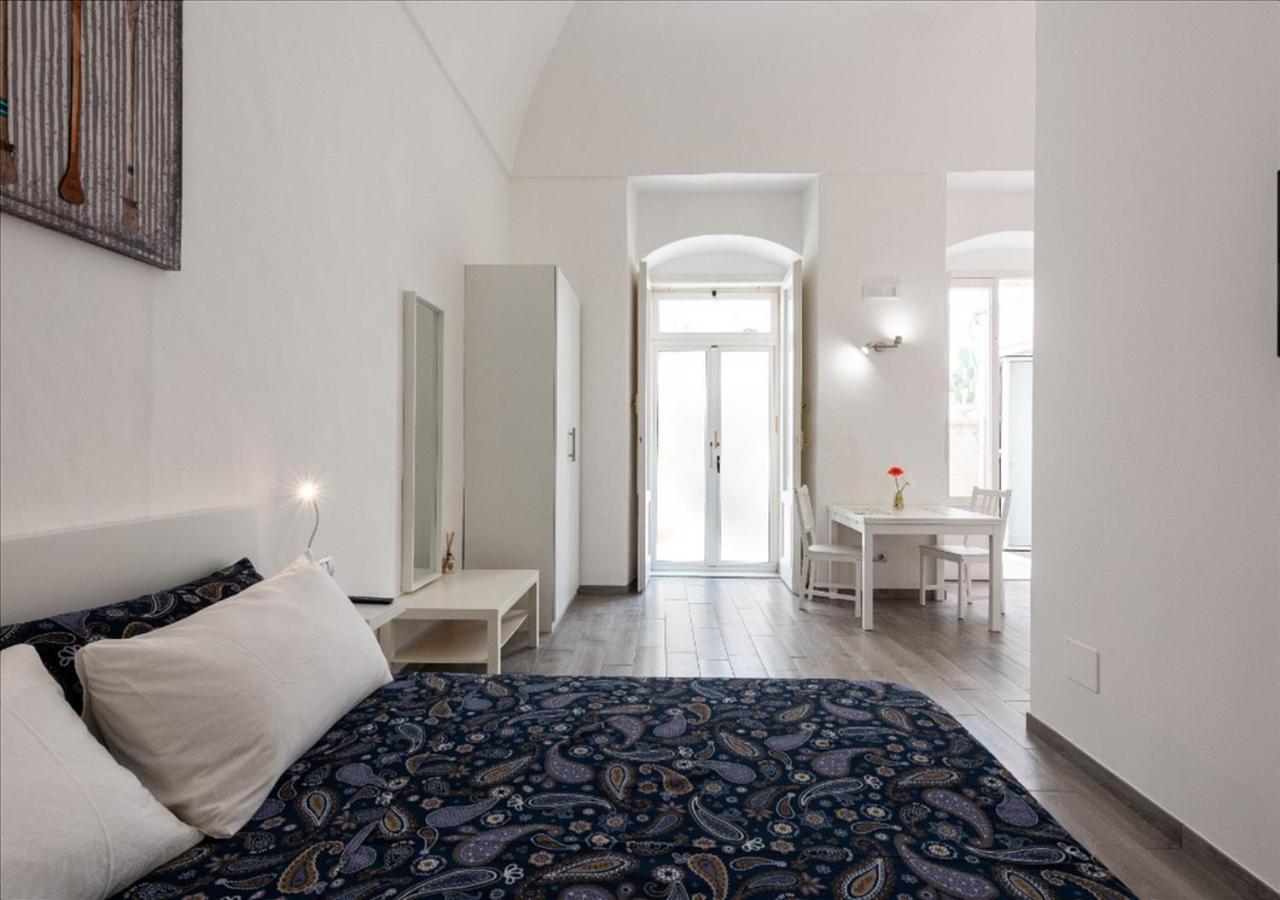 B&B 20 Archi Monopoli Εξωτερικό φωτογραφία